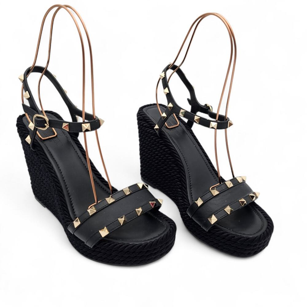 Valentino Garavani Rockstud Wedge Platform Sandal Black Leather Size 41 US 11